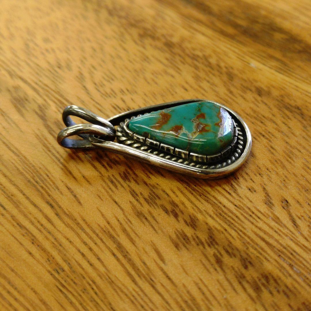 ターコイズペンダント インディアンジュエリーテイストネックレス