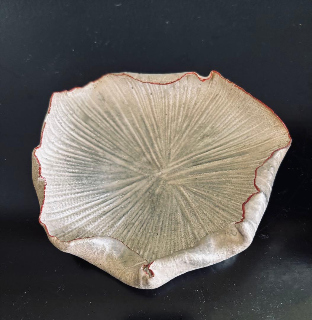 林みちよ　紅縁銀彩皿（No.9）　菓子皿　オブジェ　アート　茶道