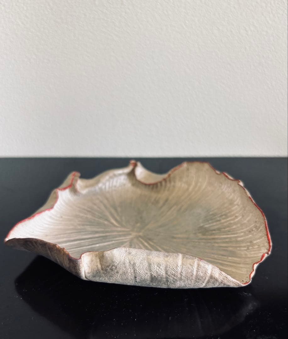 林みちよ　紅縁銀彩皿（No.9）　菓子皿　オブジェ　アート　茶道