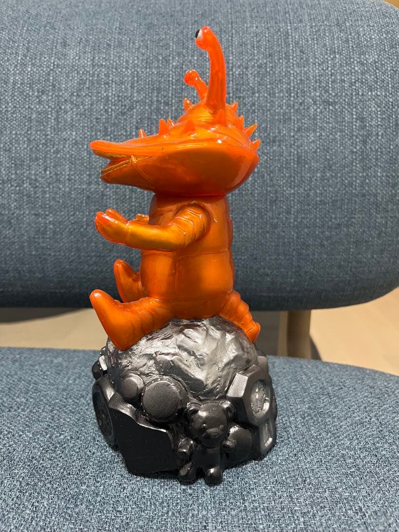 マーミット 怪獣天国 カネゴン貯金箱　開田裕治イラスト版　クリア仕様 マルサン