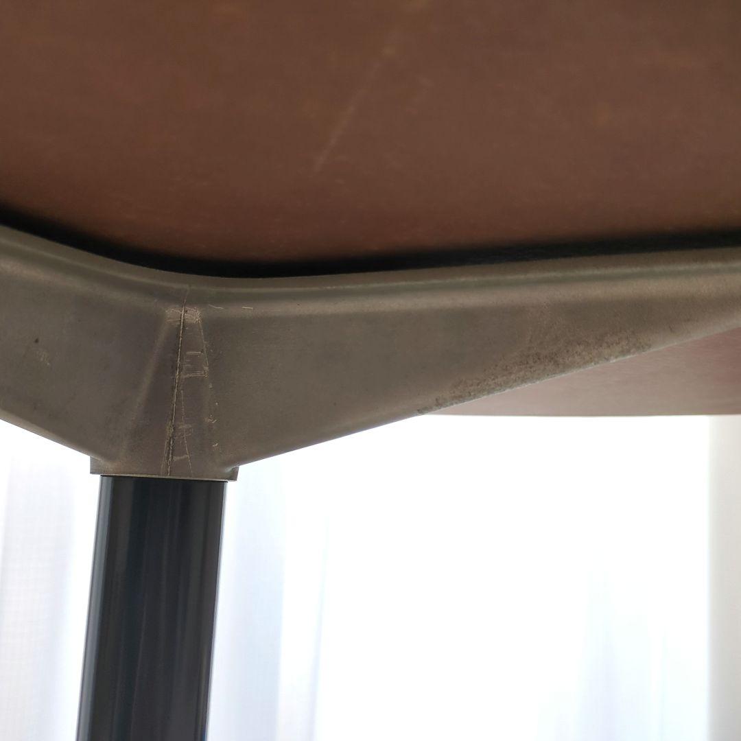 イームズ　ハーマンミラー コントラクトベース 丸テーブル