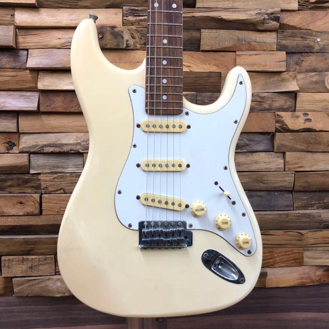 Legend ストラトタイプ 焼けあり ストラトキャスター ダブルカッタウェイ