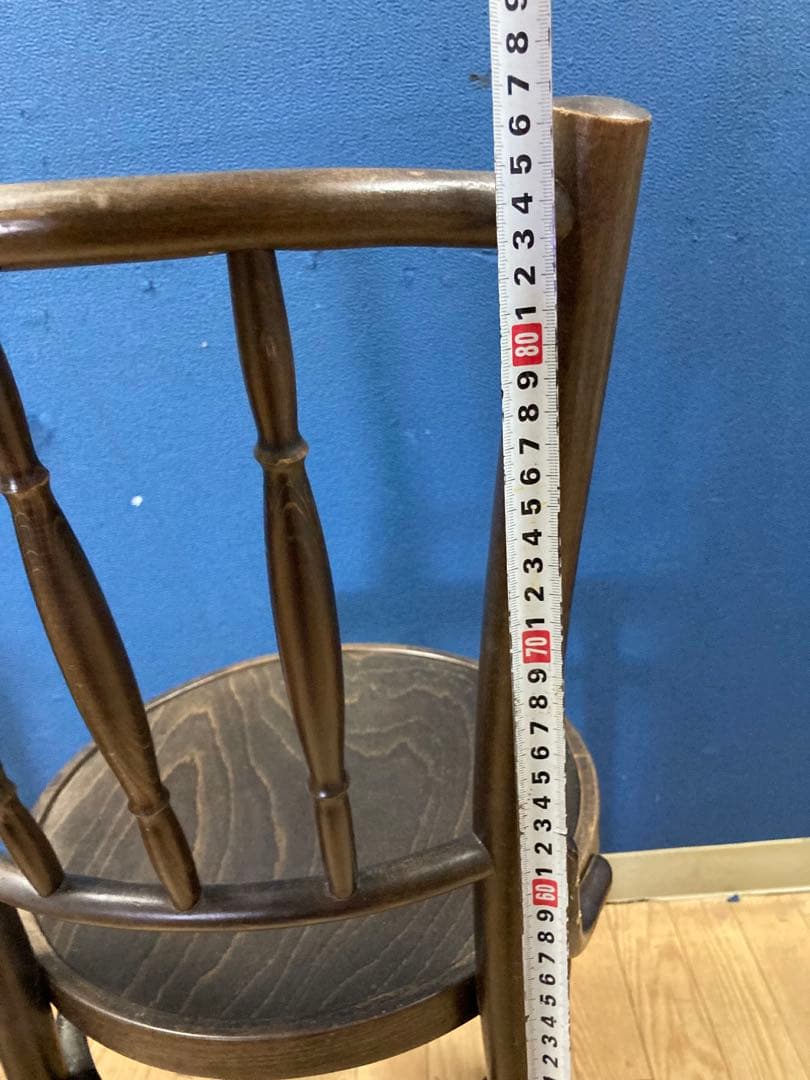 D 東ヨーロッパ　チェコ　椅子　チェア　アンティーク調　ヨーロピアン　木製　茶系