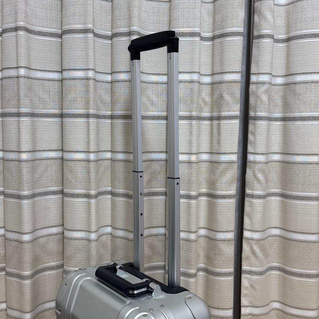 ゼロハリバートン　機内持ち込み　アルミ　2輪　ZR-Geo キャリーケース