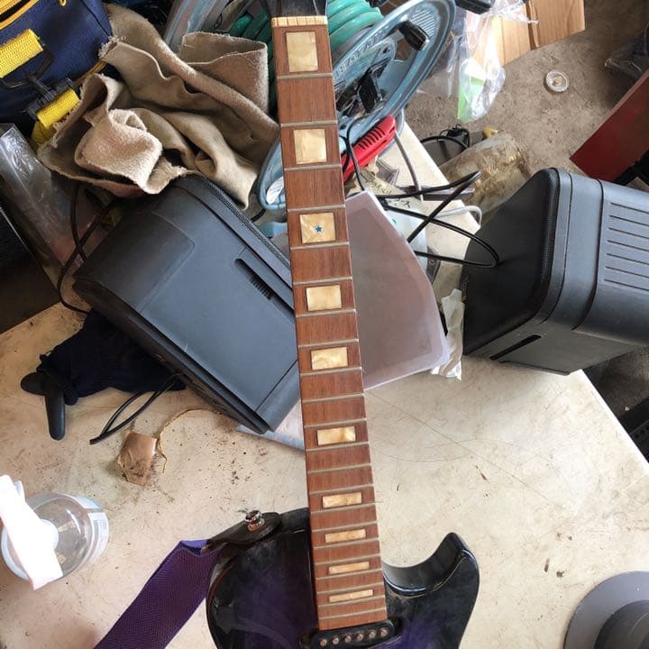 grassroots guitars エレキギター　弦なし