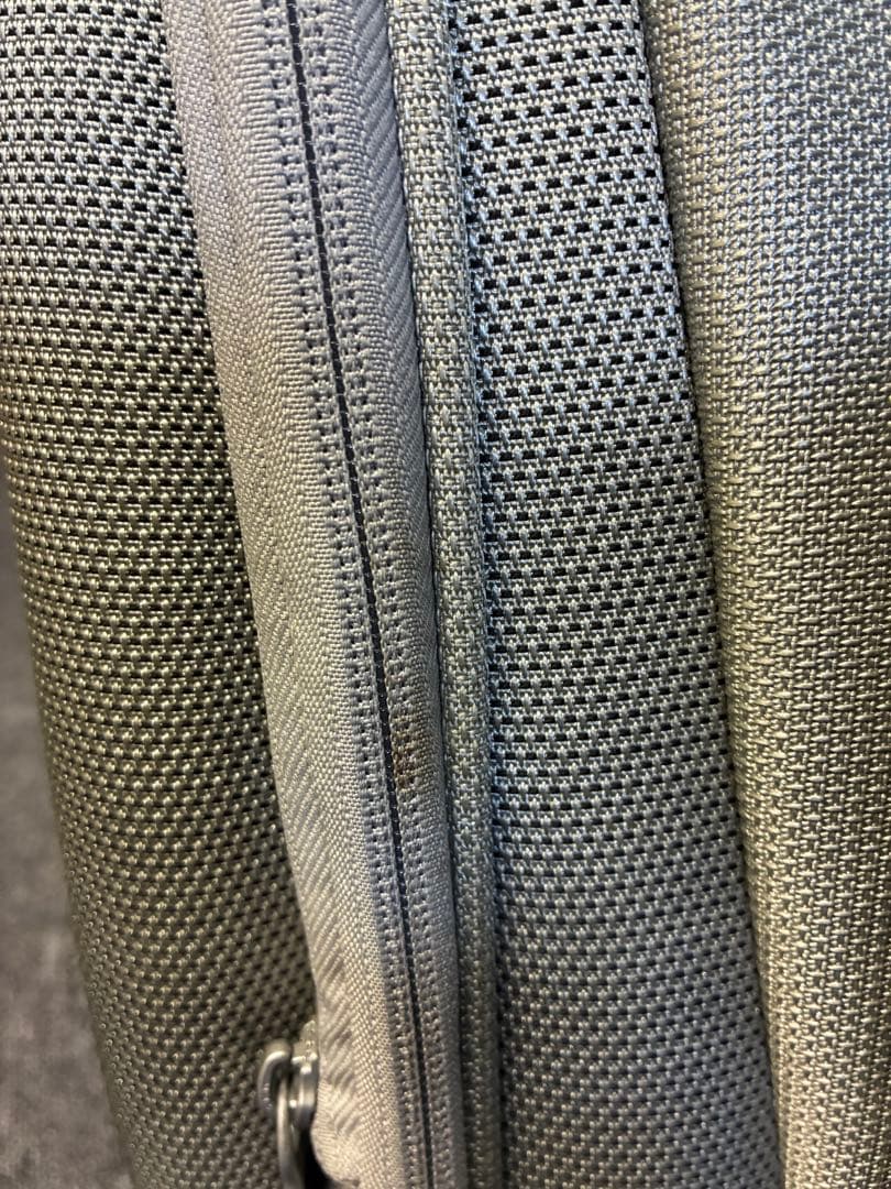 ziva-cafeさん[専用[ TUMI グレー キャリーケース ジッパー式