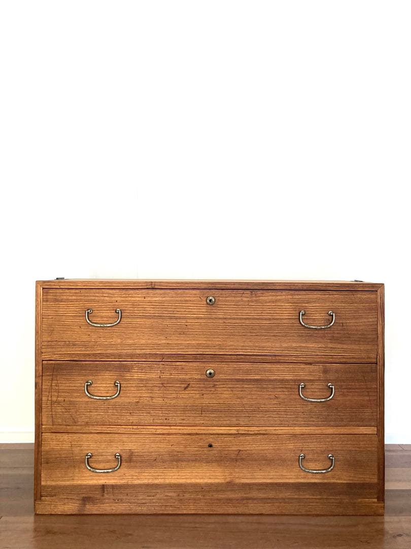 【メンテ済】アンティークの収納棚　ローボード　テレビ台　総桐　引出し3杯