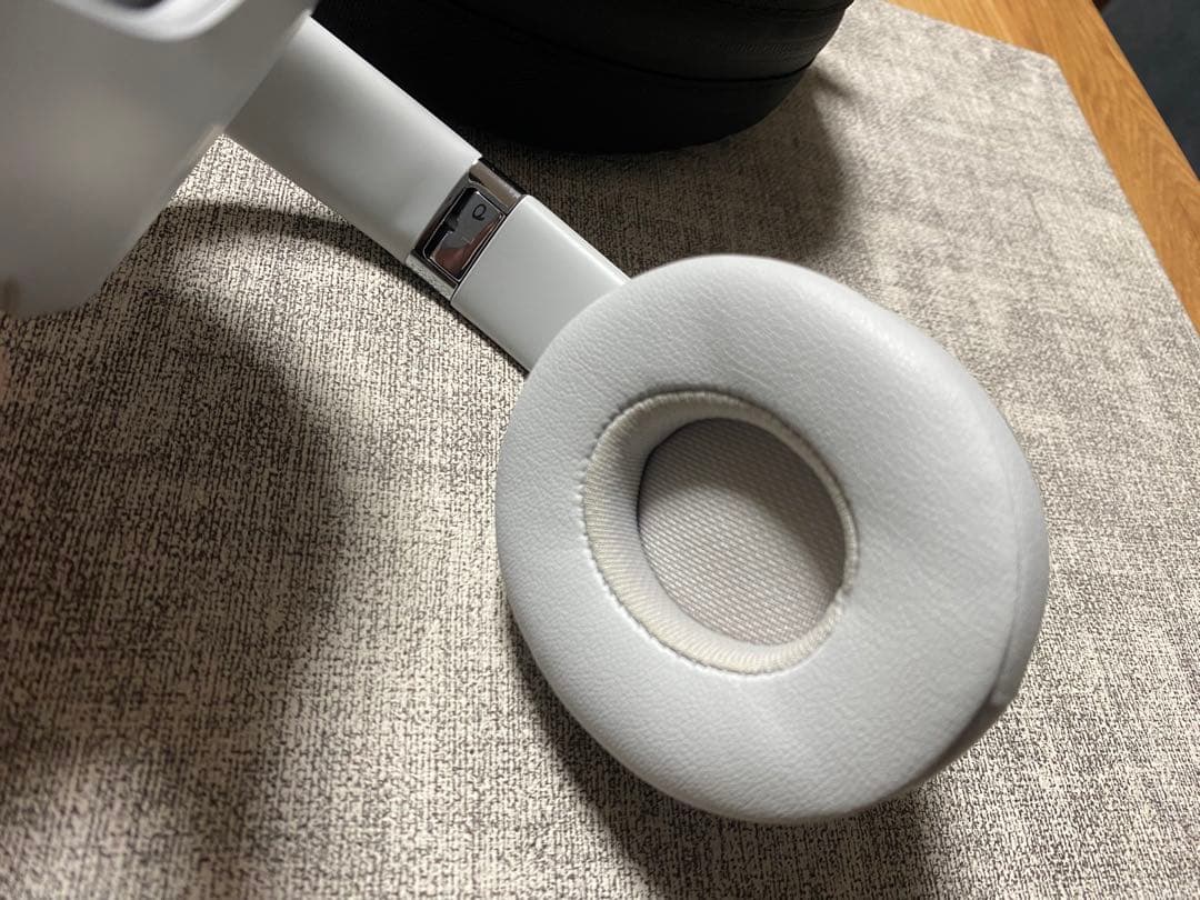 beats Solo³ satinsilver 新品パッド