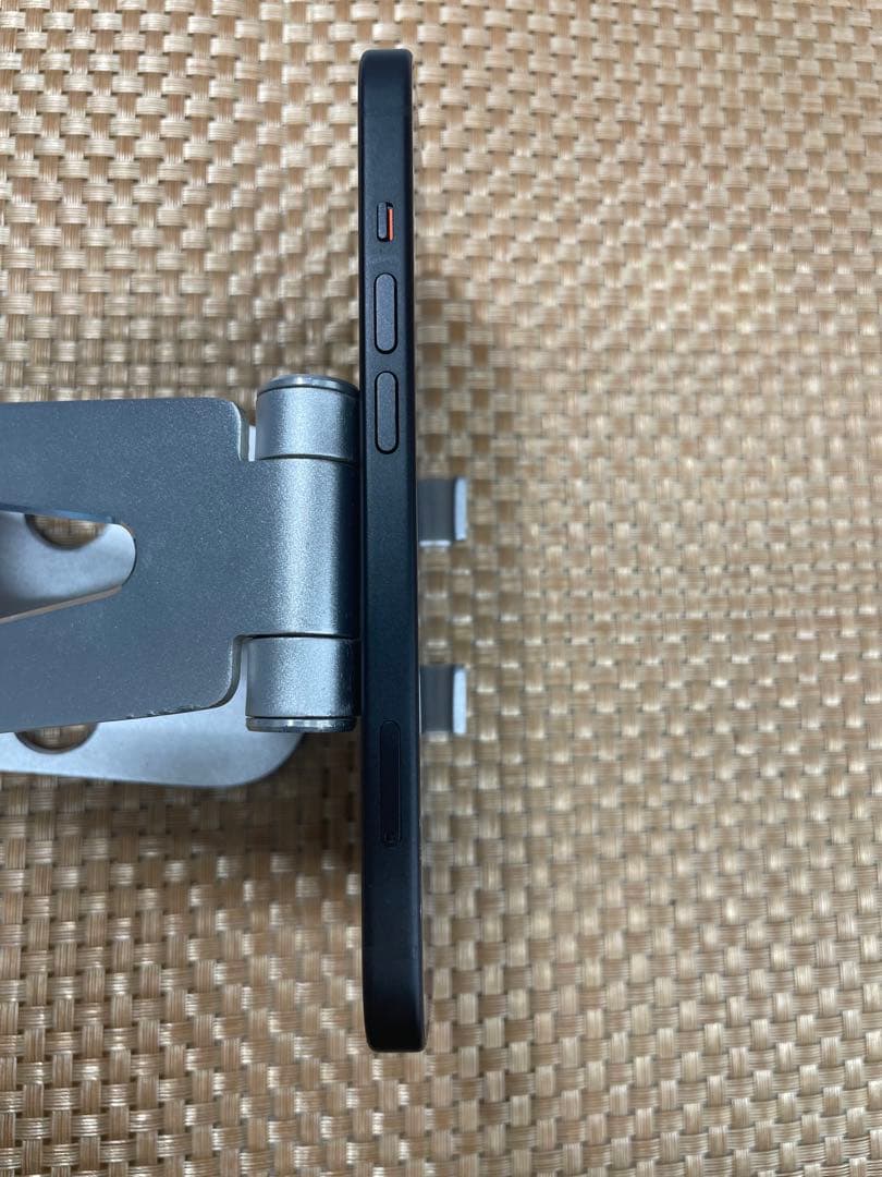 iPhone 15 128 GB ブラックSIMフリー【7590】