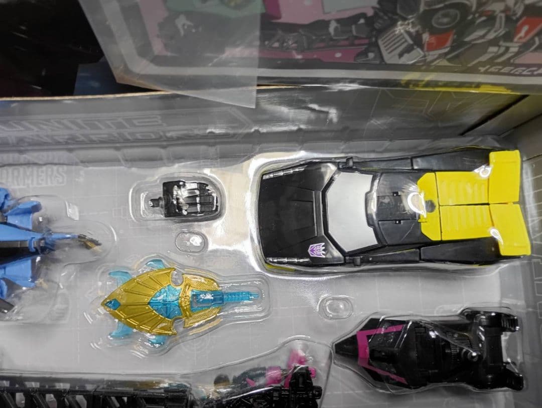 超激レア!中古品トランスフォーマー ウーマンデストロン合体女兵士メガトロニア