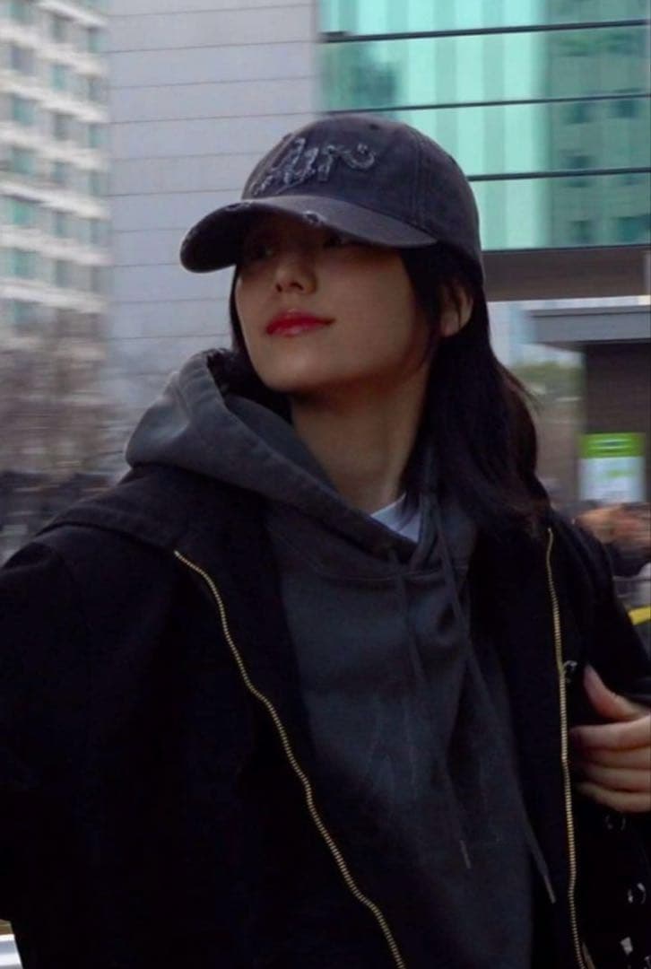 【イェジ着用】itzy イェジ Air popup ポップアップ パーカー