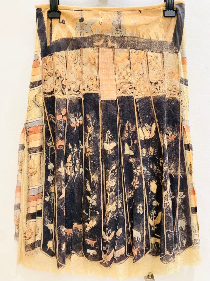 ヴィヴィアンタム スカート