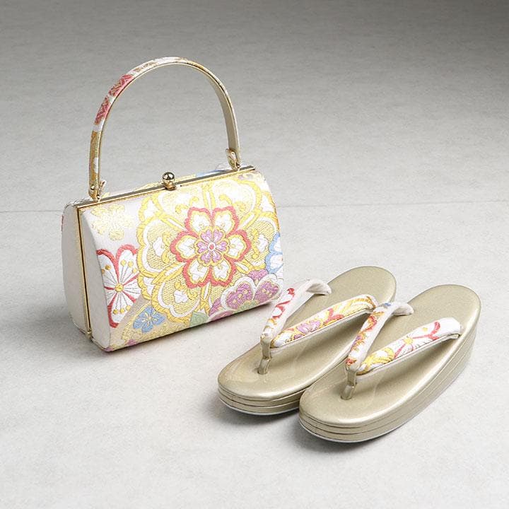 【新品】フォーマル草履バッグセット 24cm 古典柄 帯地 　02966