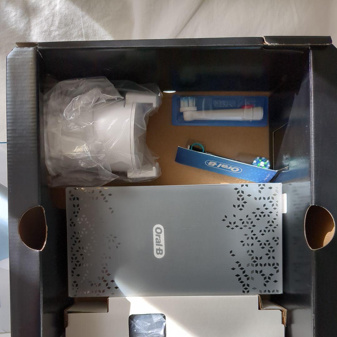 【美品】ブラウン　電動歯ブラシ　GENIUS X