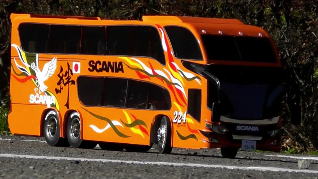 タミヤ1/14　自作バスボディー