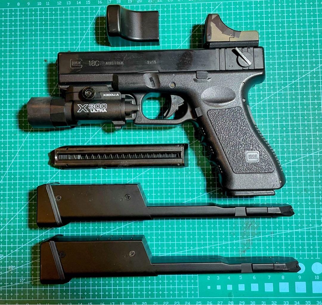 グロック18C電動ガン100連マガジン2本+マイクロプロサイト+ X300ライト