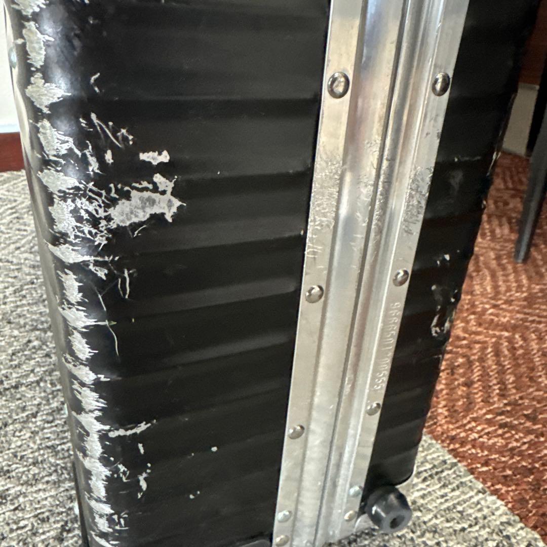 RIMOWA × Michael Wong (MW) 香港限定モデル 35I