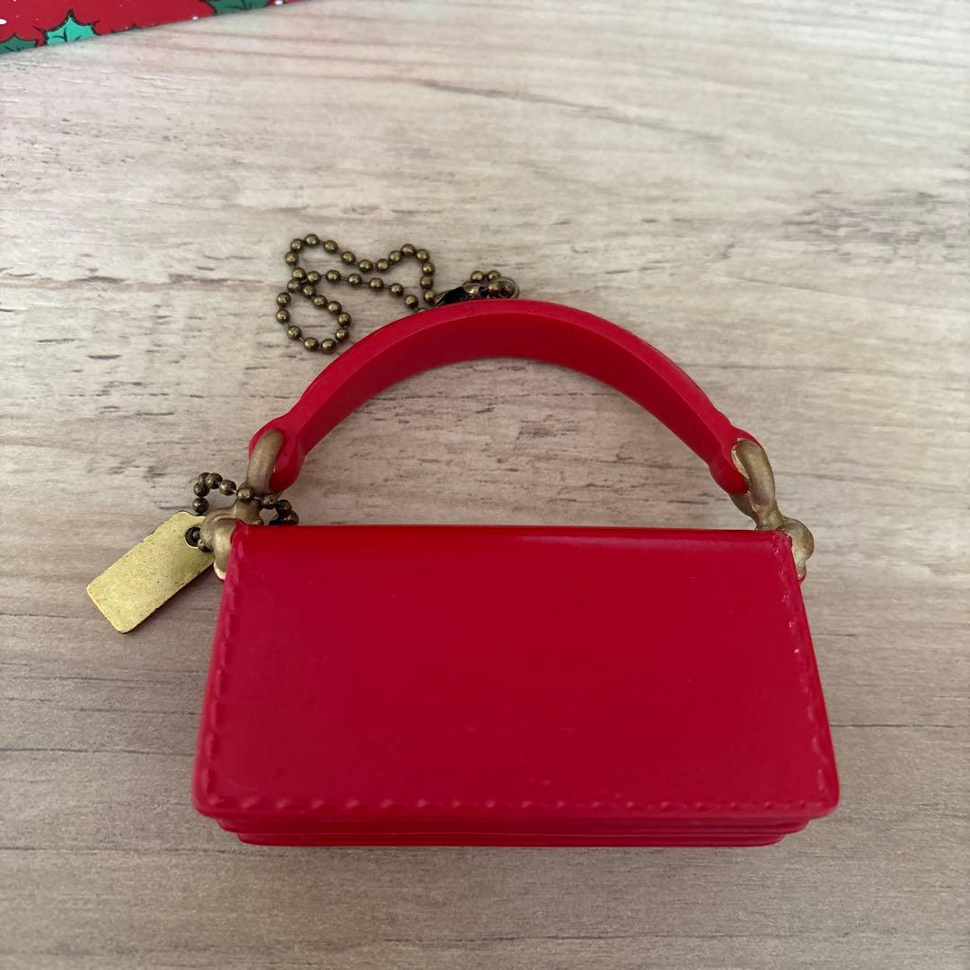 非売品　coachクリスマスノベルティ　ミニバッグ