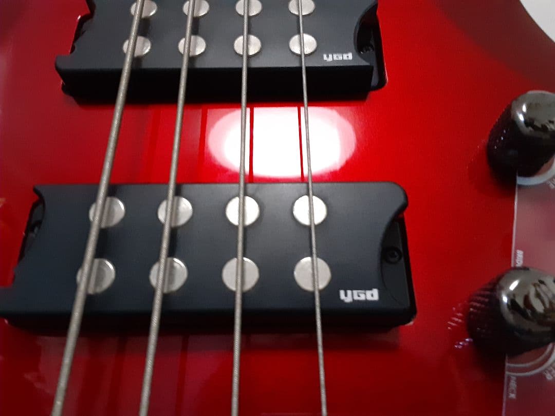 メルカリ便　Yamaha ヤマハ　trbx304 エレキベース　ケース付き