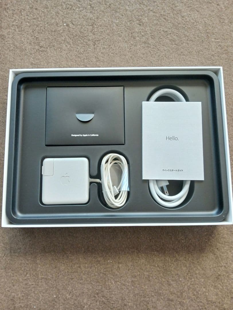 MacBook Pro ［MGX82J/A］ Mid 2014モデル　周辺機器付