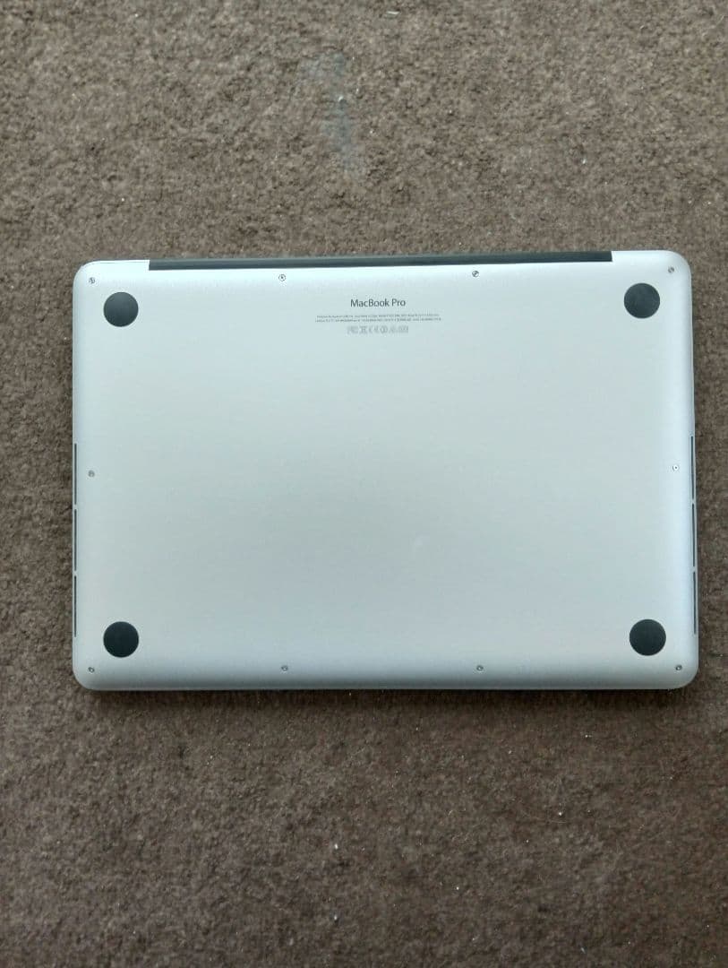 MacBook Pro ［MGX82J/A］ Mid 2014モデル　周辺機器付