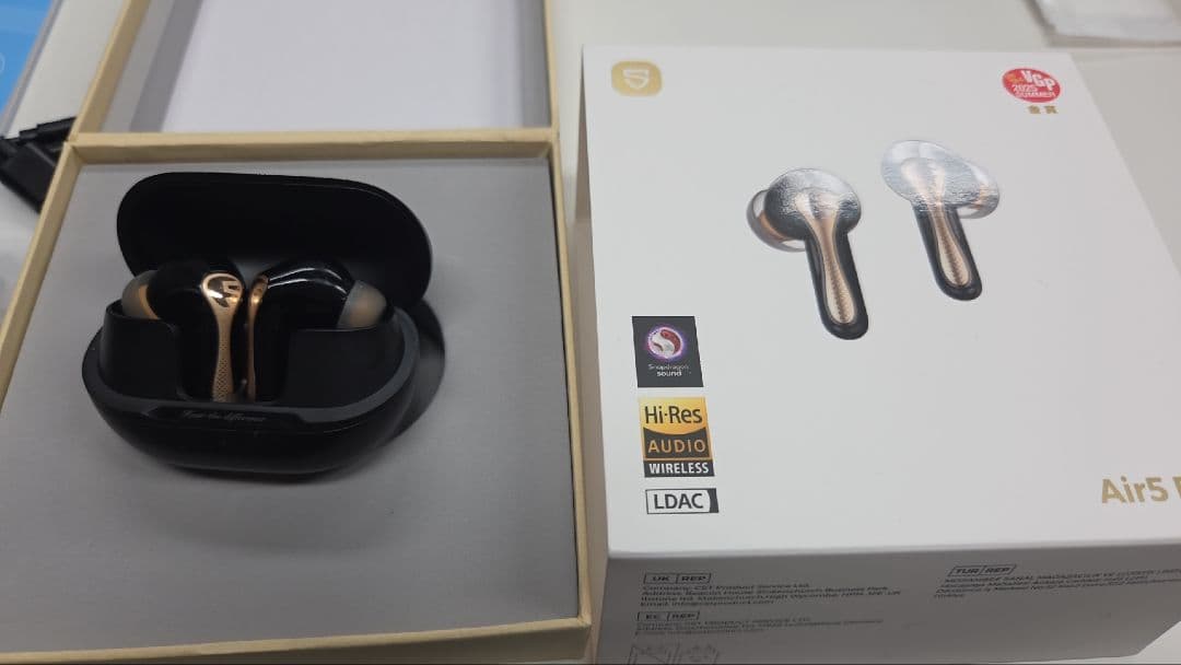 Air5 Pro+ワイヤレスイヤホン ブラック/ゴールド