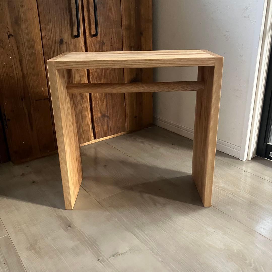 ホワイトアッシュ無垢材　コの字　サイドテーブル　ハンドメイド