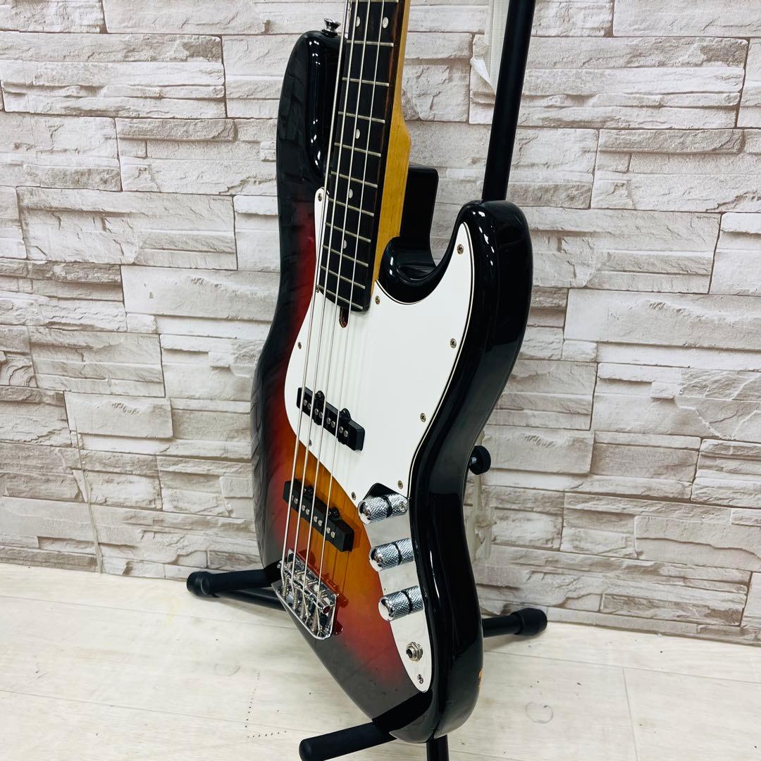 Bacchus UNIVERSE SERIES エレキベース サンバースト