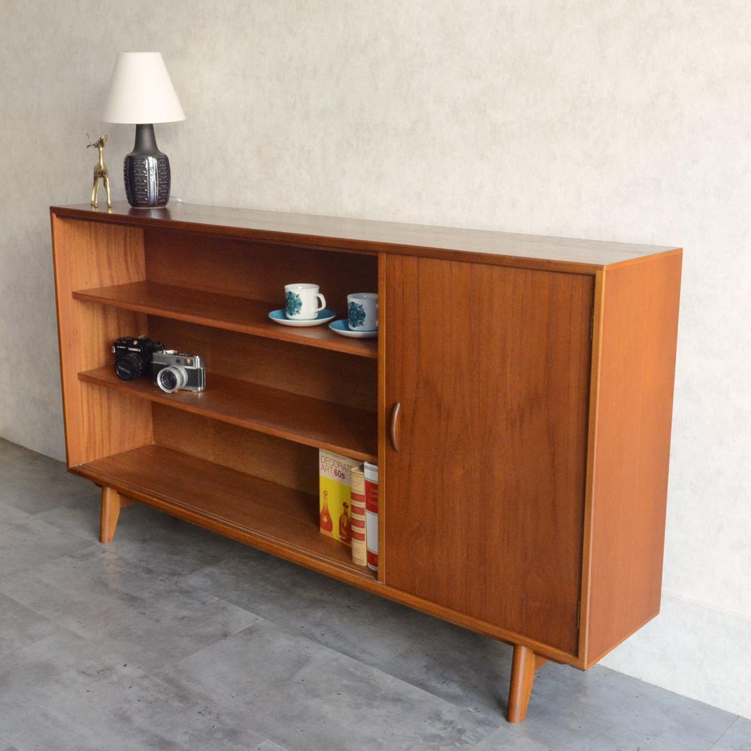 イギリスヴィンテージ ガラスキャビネット サイドボード ショーケース 飾り棚