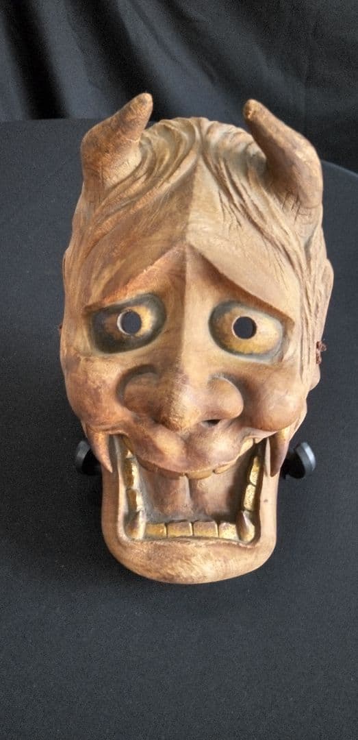 s*2様 般若、木彫お面 角付き 茶色