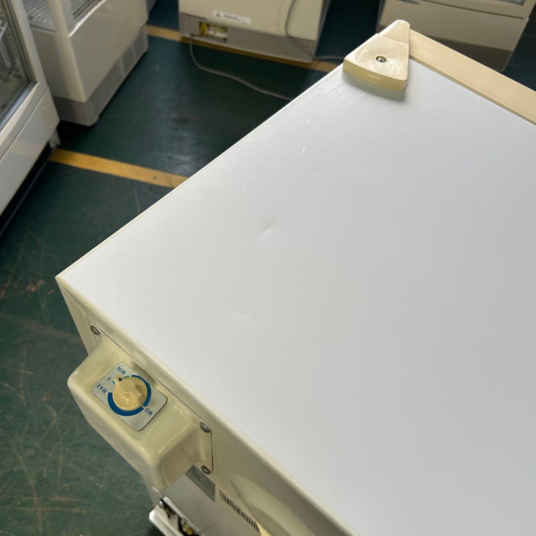 141業務用 冷蔵ショーケース オフィスコンビニ XW-105 左右開き 小型