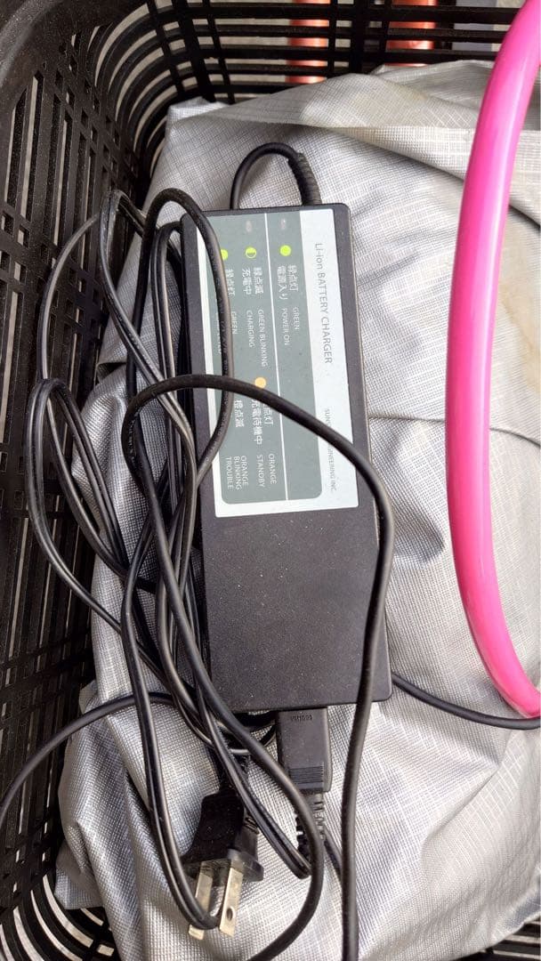 （ホワイト）けんきゃくん 電動四輪自転車