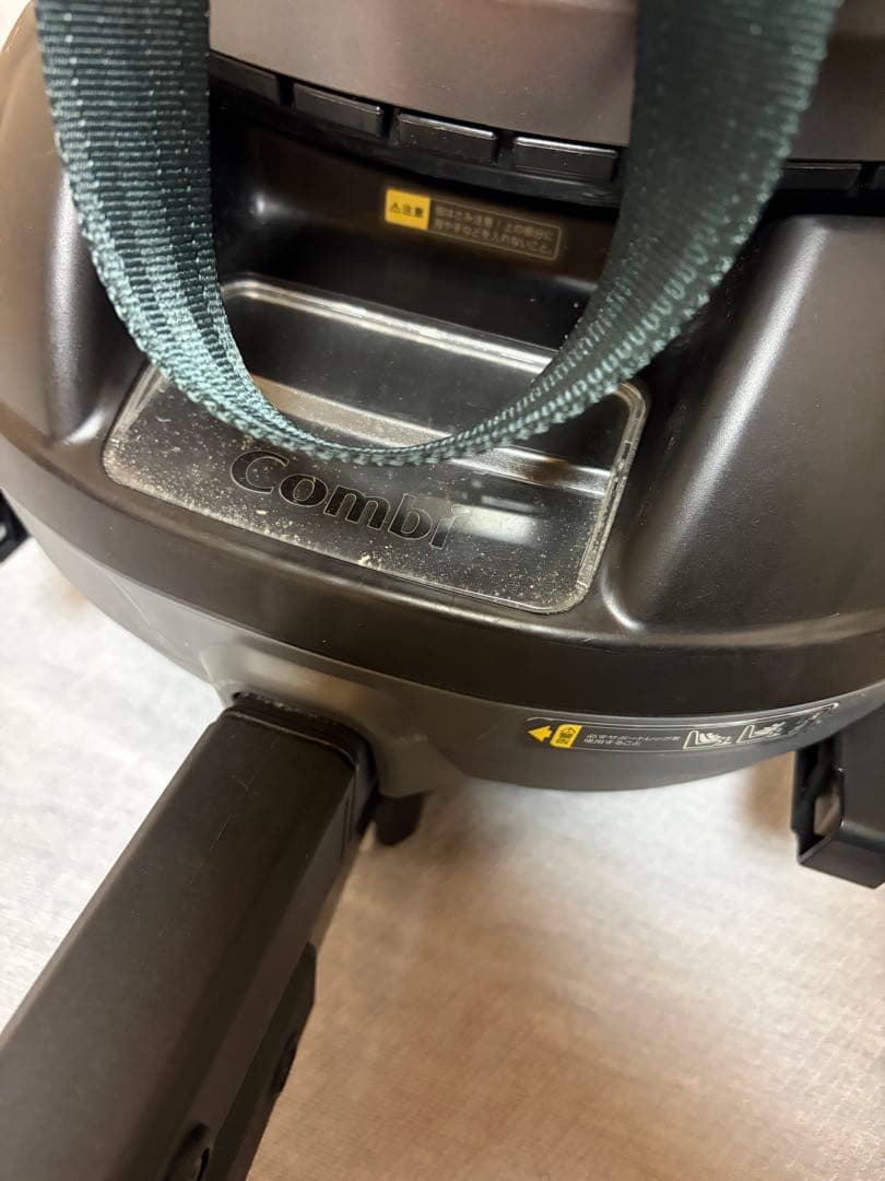 コンビ　チャイルドシート　クルムーヴスマート isofix
