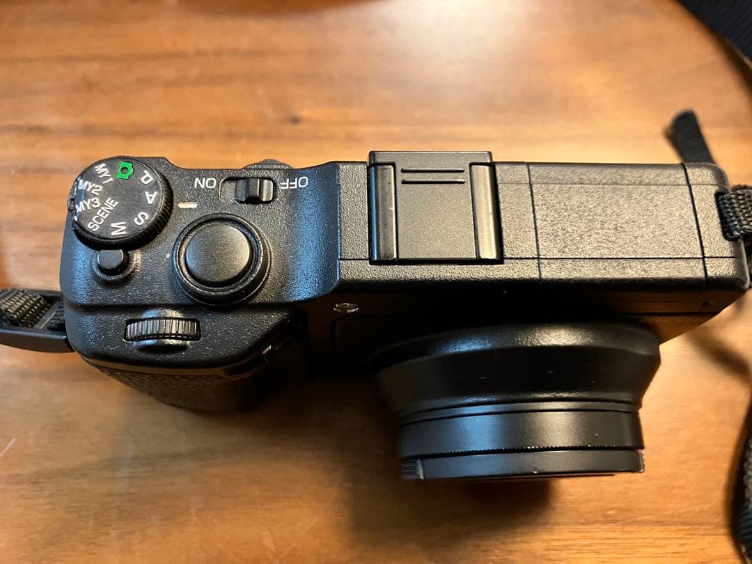 【RICOH】GXR デジタルカメラ（8GBディスク付）