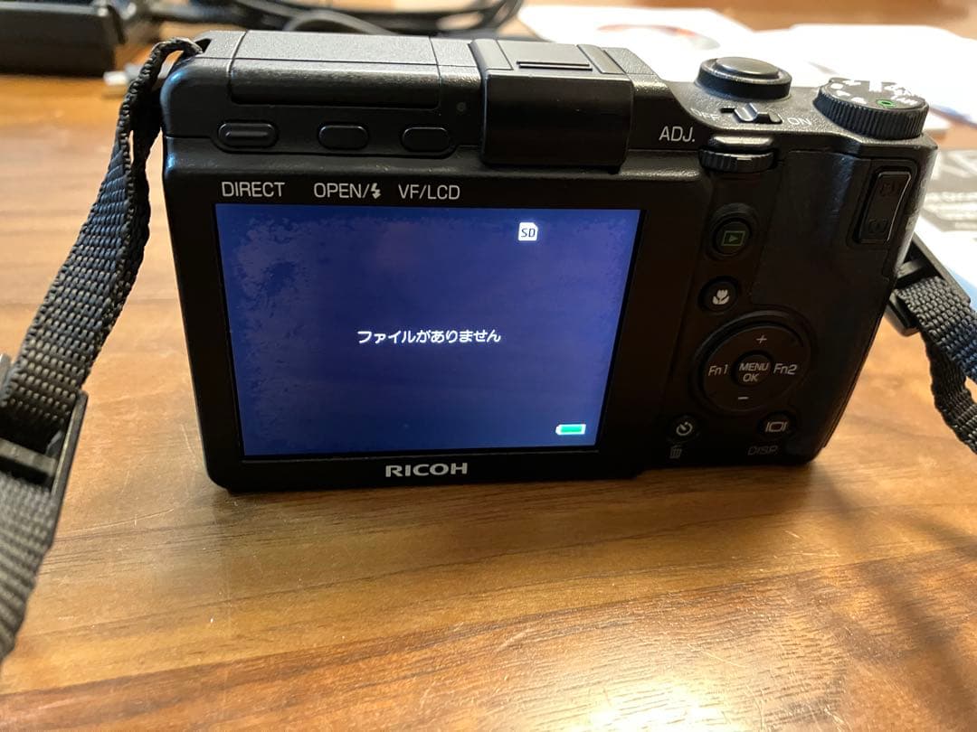 【RICOH】GXR デジタルカメラ（8GBディスク付）