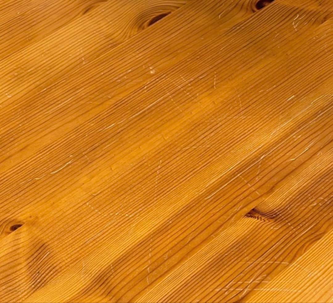 ダイニングテーブル　パイン 無垢材