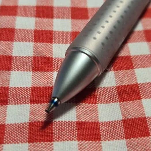 【廃盤】三菱鉛筆　ユニ　ボールペン　ピンク　3&1 激レア