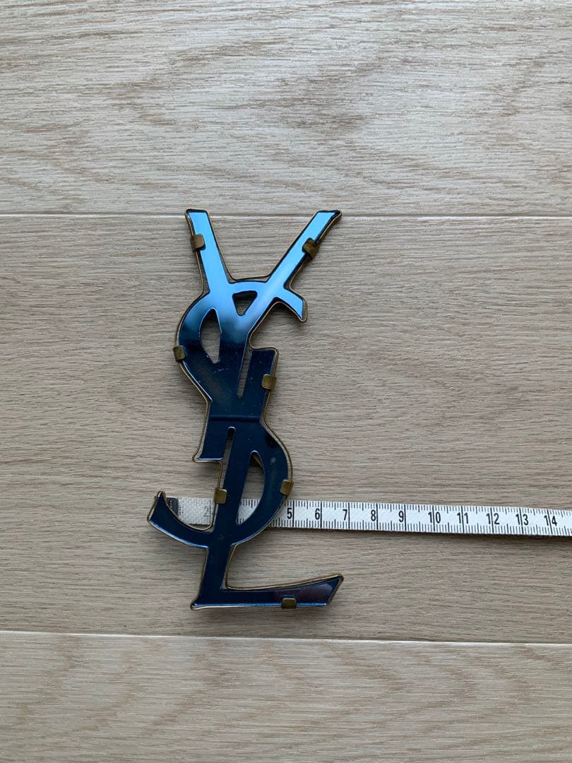u*s様 値下げ‼️ヴィンテージイヴ・サンローランYSL ロゴ ブローチ ネイビ