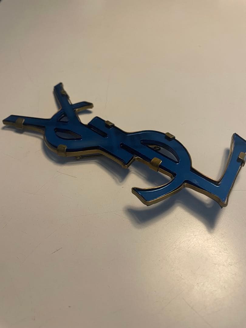 u*s様 値下げ‼️ヴィンテージイヴ・サンローランYSL ロゴ ブローチ ネイビ