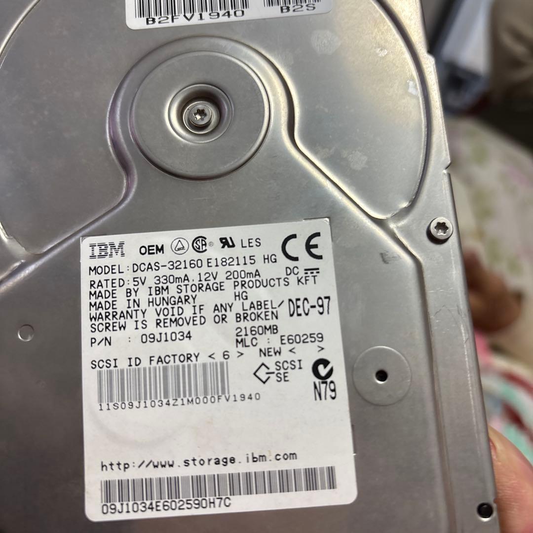 内蔵型ハードディスクドライブ IBM DNES309170 9.1GB 3.5ultra SCSI HDD