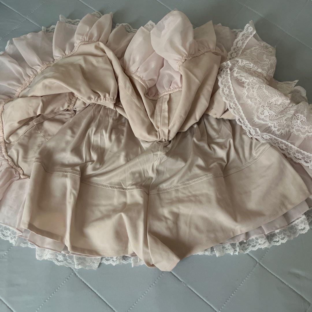 【新品完売品】リズリサ　ティアードフリルスカパン　ピンク