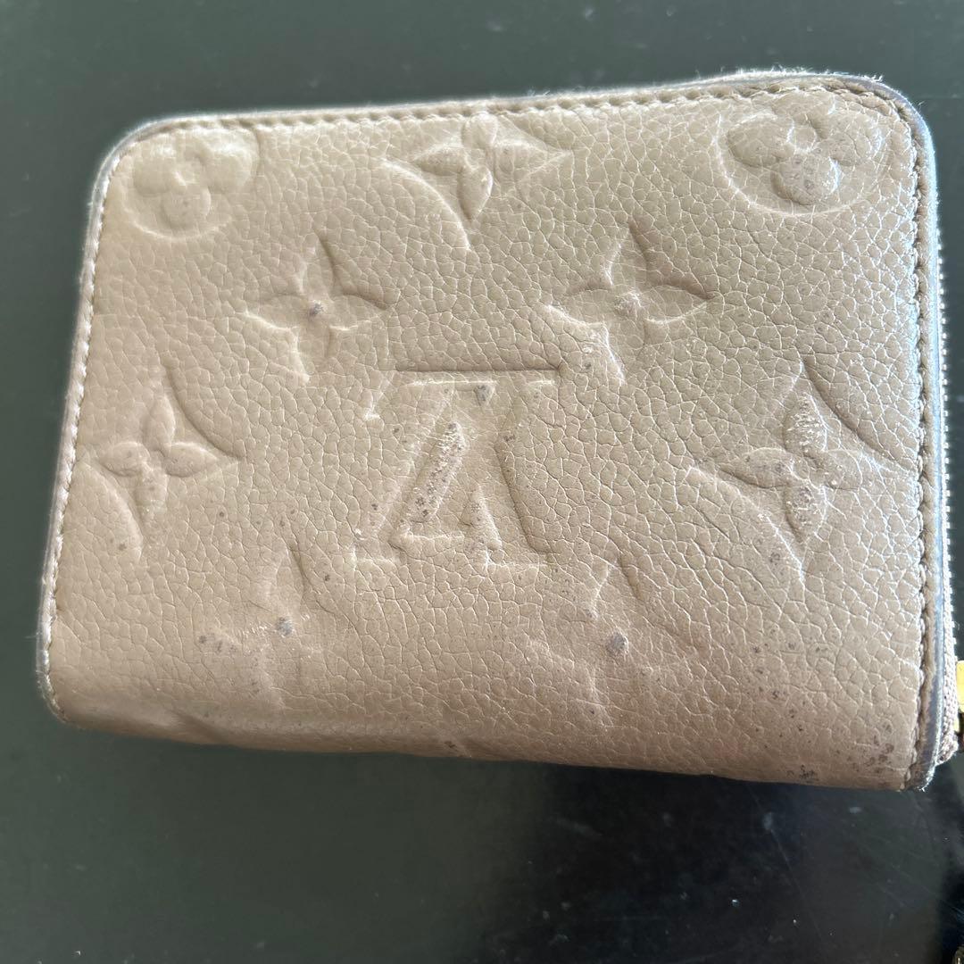 ルイヴィトン　アンプラント　ケース