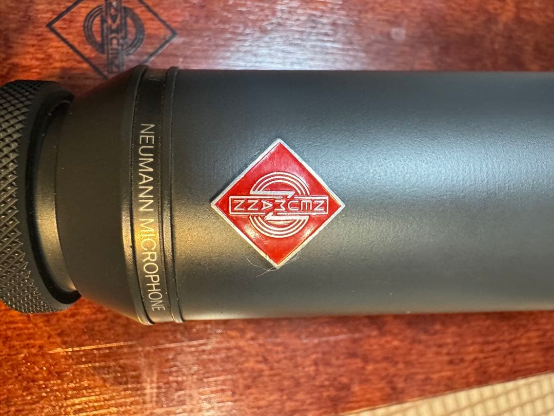 Neumann TLM 193 コンデンサーマイク 木製ケース付き