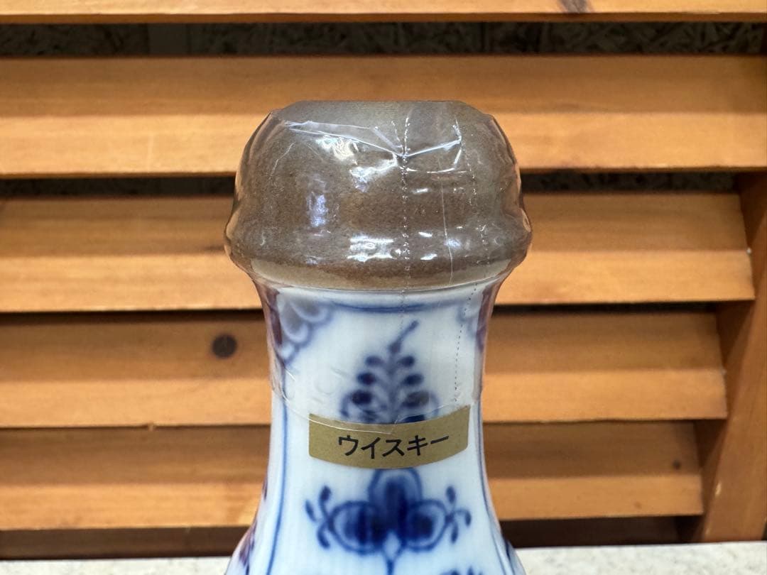 ニッカ ピュアモルト 25年 ロイヤル コペンハーゲン 660ml　51％