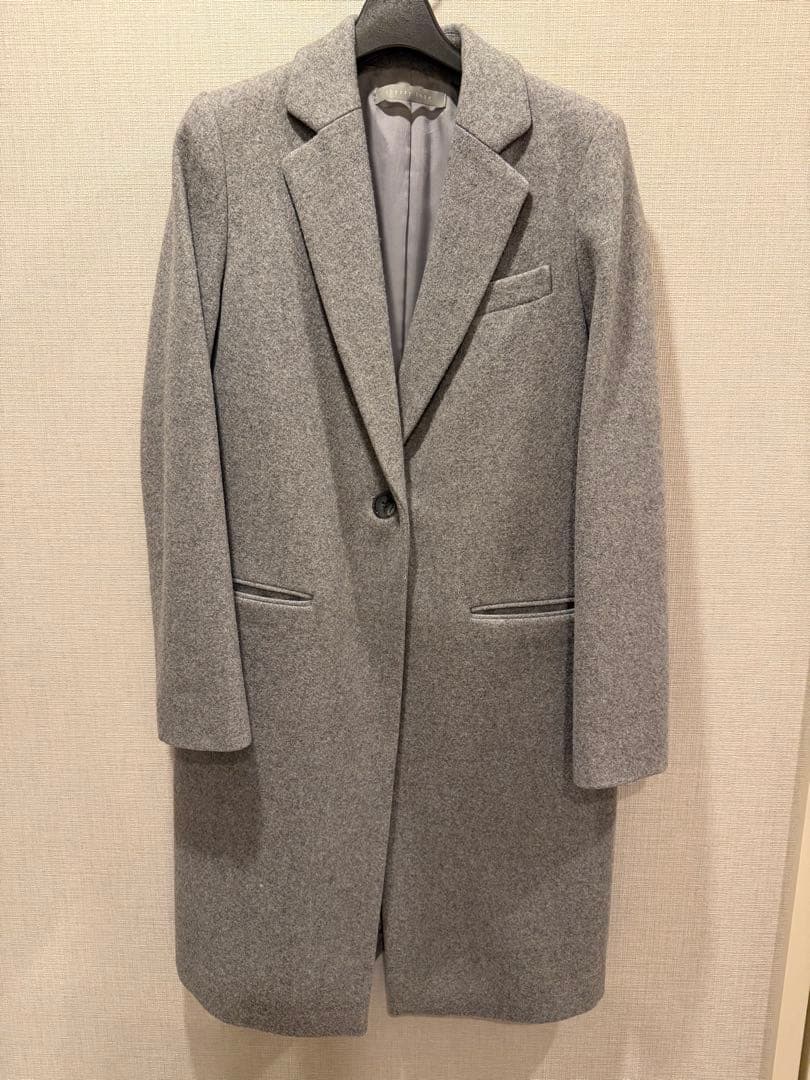Theory luxe グレー チェスターコート シングルボタン　89,600円