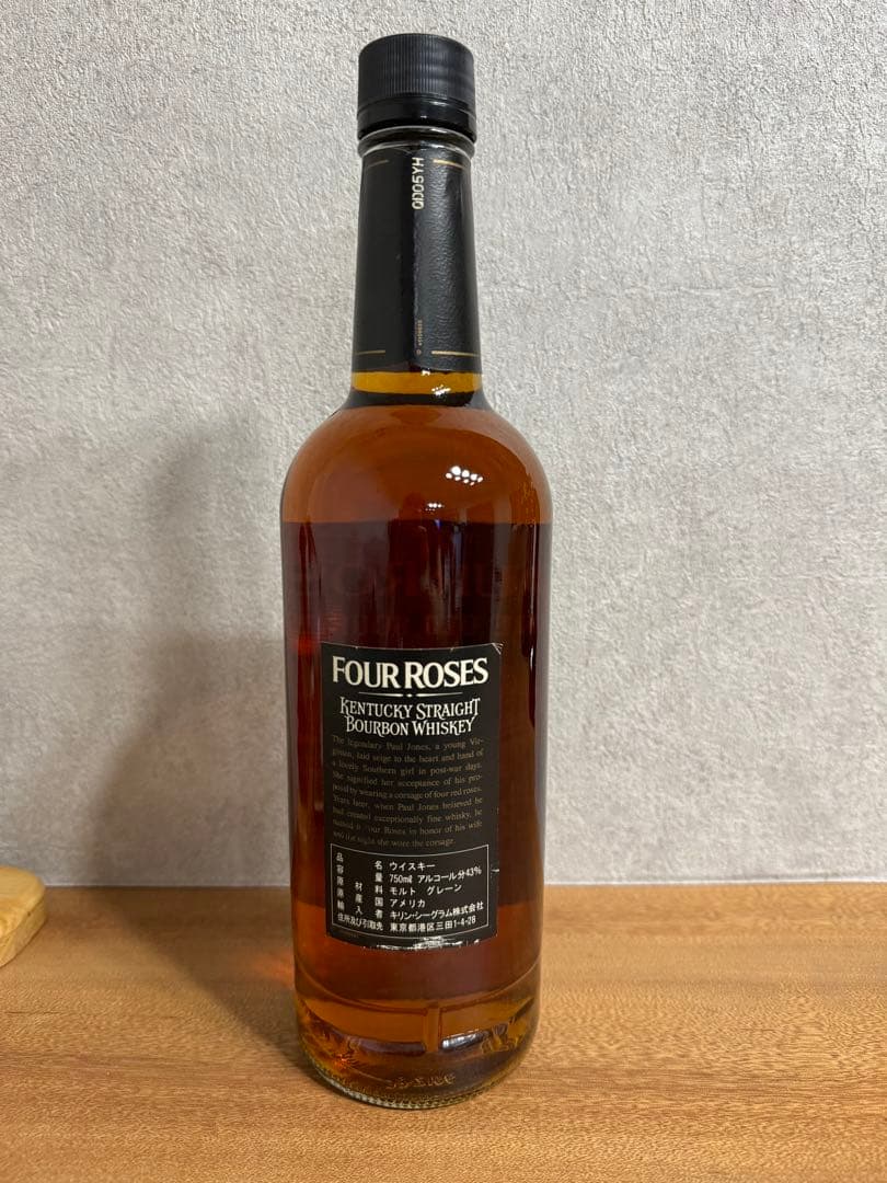 FOUR ROSES フォアローゼズ⭐︎ウイスキー旧ラベル・750ml