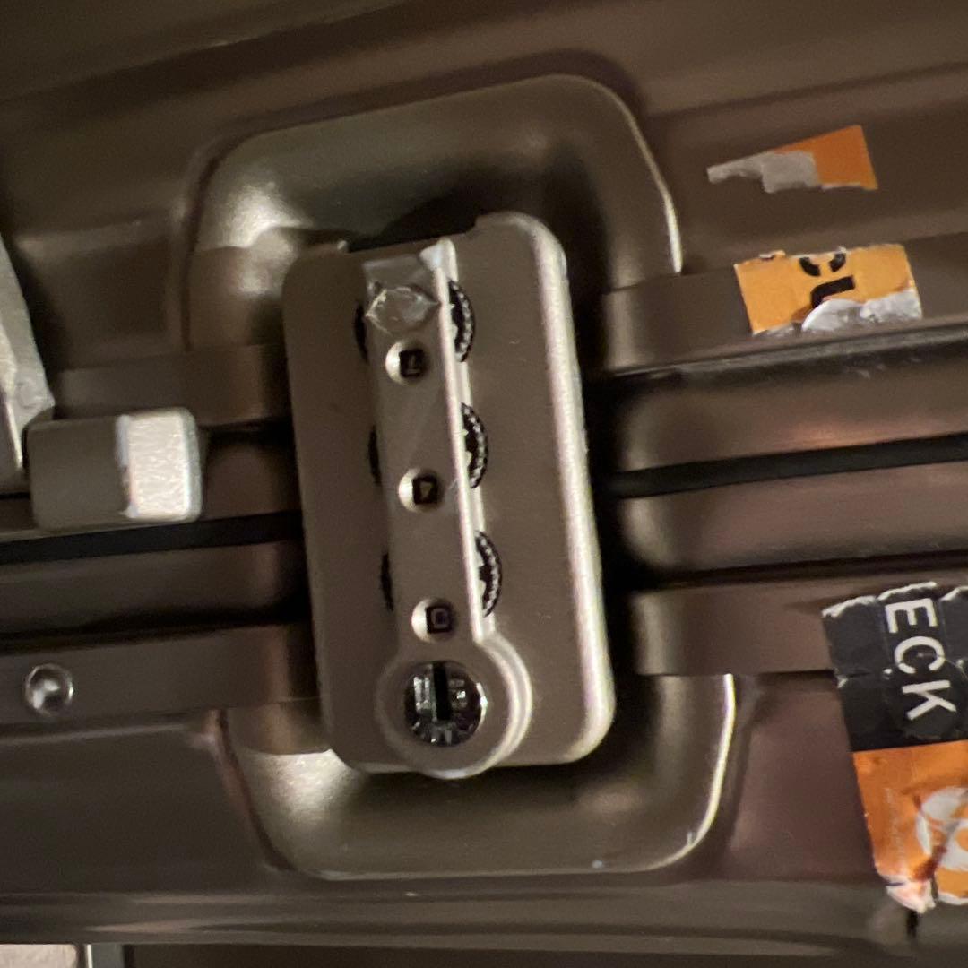 【希少】リモワRIMOWA トパーズ 2輪 ゴールド チタニウム