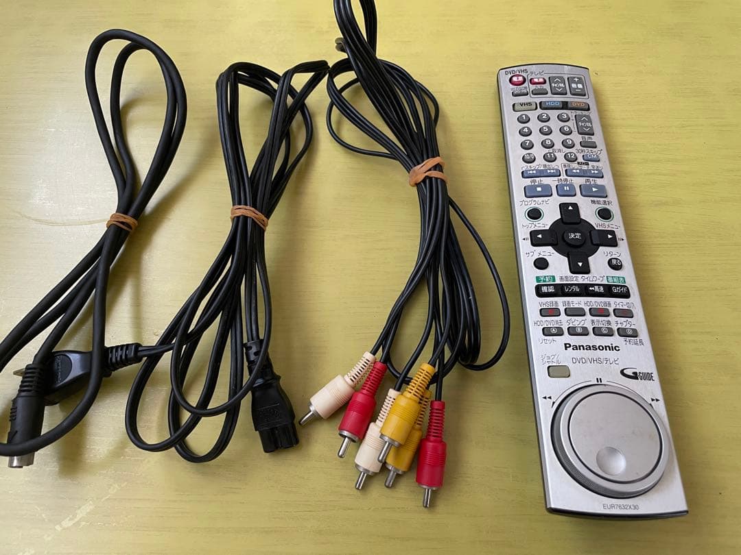 パナソニック　DVDビデオレコーダー（HDD内蔵VHSビデオ一体型