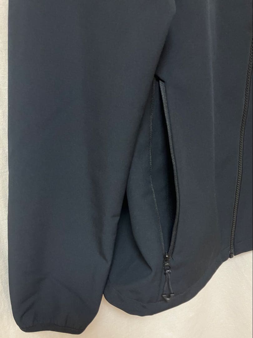 極美品ミレー MILLET 防風ソフトシェル　セネカシールドジャケット L JP