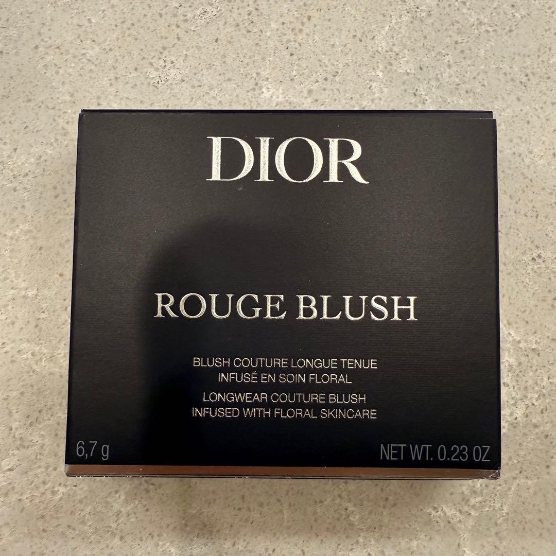 ディオールスキン ルージュ ブラッシュ 388